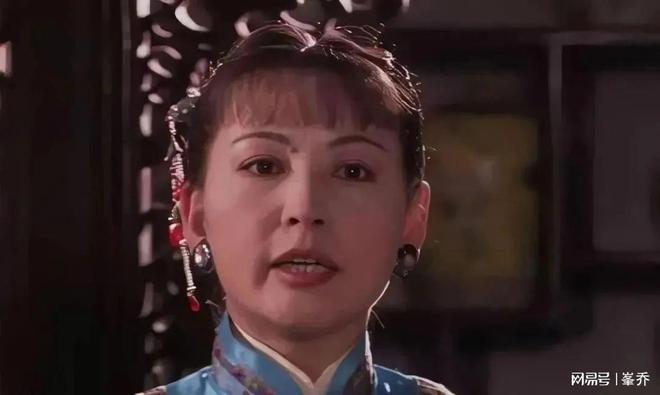 《大宅门》：佳莉最恨的不是杨九红，而是这个好心办坏事的女人！