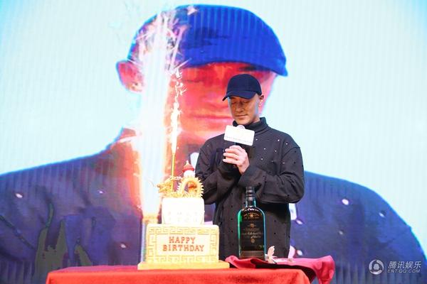 林峰生日会独家直击 TVB男神将在内地“多产”