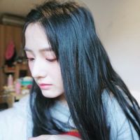 青春活力的90后女生头像