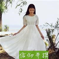 女生素白连衣裙小清新QQ头像带字