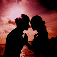 浪漫温馨的海边情侣头像一对 怀念最美的那段时光