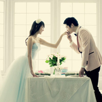唯美意境的韩国情侣婚纱头像