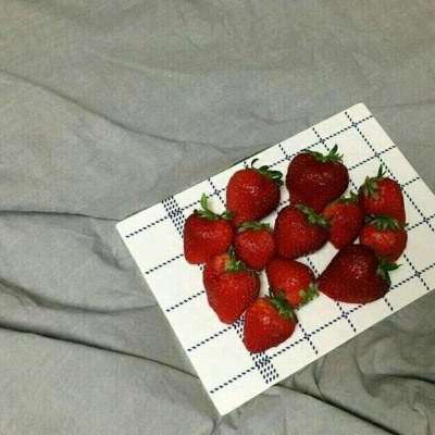 草莓微信头像图片大全 用草莓唯美图片做头像